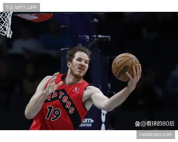 艾顿加冕篮板王!高效表现助力球队冲击季后赛