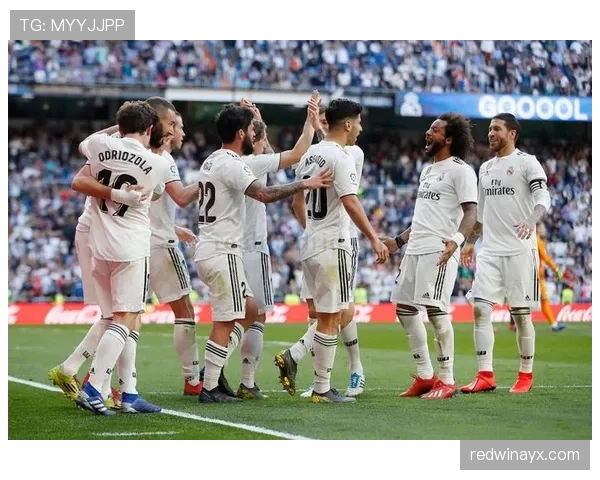 库尔图瓦回忆齐达内执教关键时刻，状态回升表现引发关注